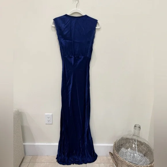 MANGO NAVY LACE DETAIL DRESS- SIZE XS - Picture 7 of 7